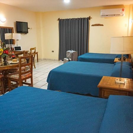 Hotel Las Fuentes Los Mochis Exterior foto